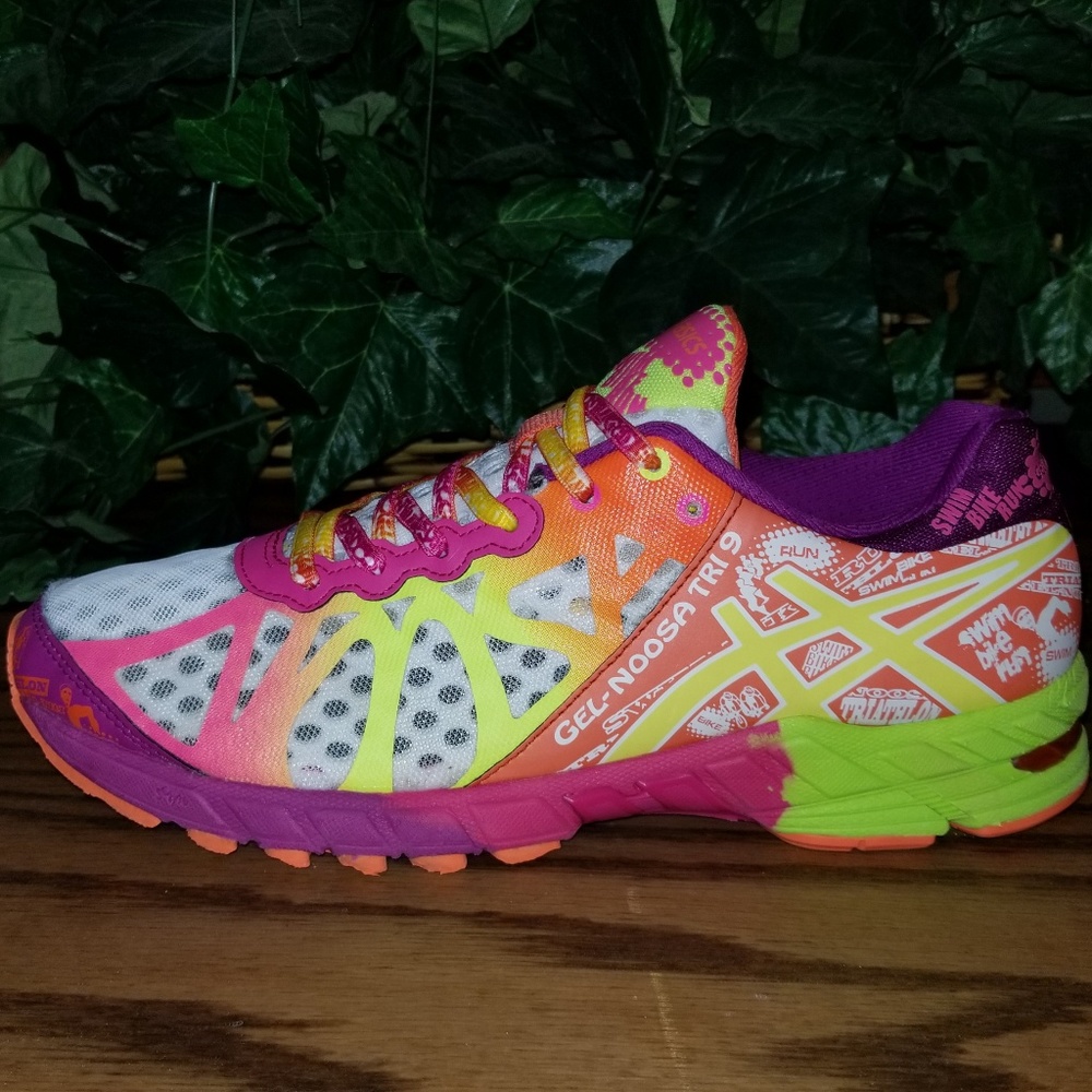 ASICS NOOSA TRI 9 SZ 9